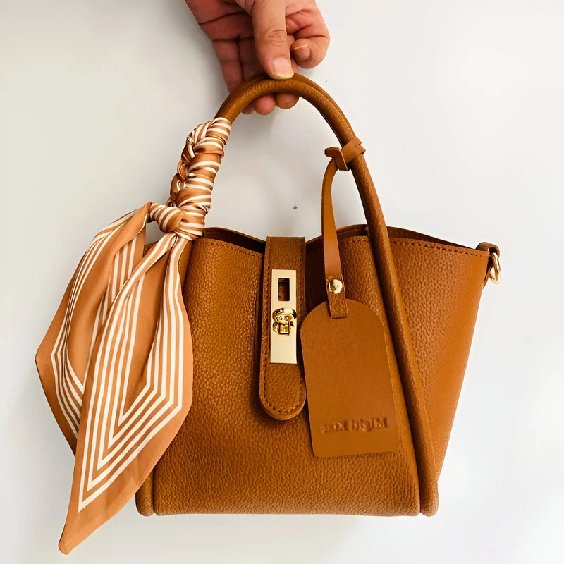 Bolsa Tote em Couro Fiorella - com Nécessaire | Ideal para o Dia a Dia