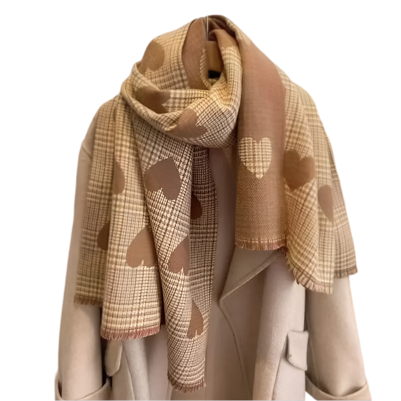 Echarpe Xadrez com Detalhes de Coração | Estilo, Elegância e Versatilidade