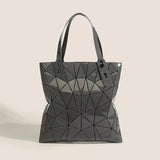 Bolsa Tote Trianglé Picacci em Couro de Qualidade - Design Moderno